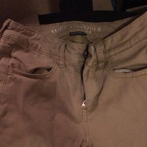 Khaki American Eagle Jeggings